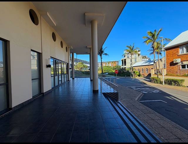 272M² OFFICE TO LET IN POINT WATERFRONT